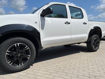 Toyota Hilux 2.5 TD naj: 69837 km - 19