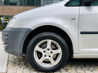 Volkswagen Caddy 1.9 TDI 77KW MANUÁL TAŽNÉ NAVI BEZ INVESTIC - 19