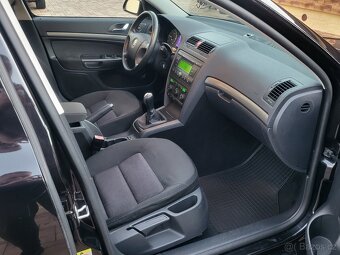 Škoda Octavia II 1.9TDi Elegance Xenony - 2x sada pneu - 19