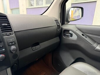 Nissan Navara 3,0 DCi V6 4WD/automat/35 tkm - 19