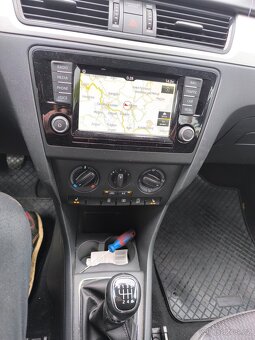 Škoda Rapid 1.2 TSI 81 kw 97000 km - 19