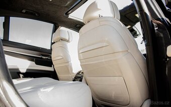 BMW 750i xDrive 2015 - 19