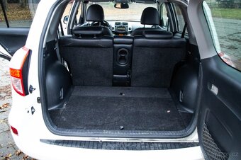 Toyota RAV4 2.2l D-CAT 180 Premium - 19