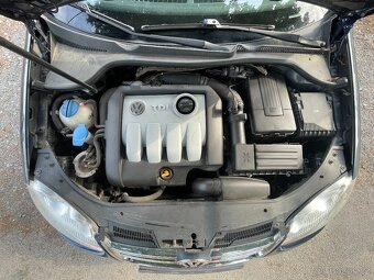 Volkswagen Golf 1,9 TDi 77kW Model BEZ DPF, AC - 19