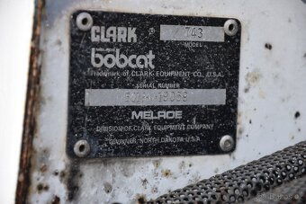 Bobcat 743 SMYKOVÝ NAKLADAČ - 19