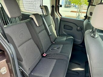 Renault Kangoo 1.5 dCi Grand 7 míst, navi, klima - 19