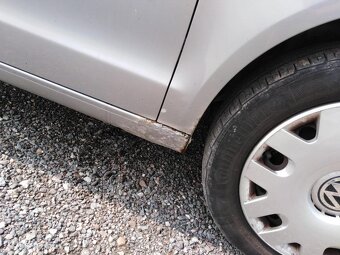 VW POLO 1,4-16V BENZIN 59 KW KLIMATR.TEMP. ZA 45000 KČ - 19