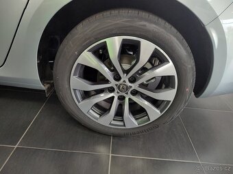 Renault Megane Grandtour - 19