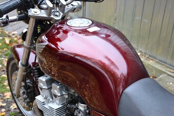 Honda CB750 SevenFifty - 19