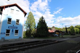 Nabízím k prodeji komerční areál o celk. rozměrech 2671 m2 - 19