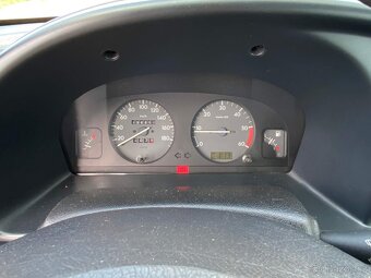 Citroen Berlingo 2.0 HDI 66 kW tažné 194tkm nové ČR serviska - 19