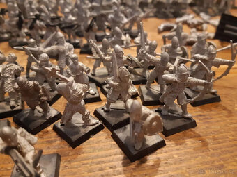 Obří citadela GW Warhammer Fantasy Empire, Bretonnie a Imper - 19