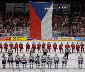 2x PUK z MS 2024 ze čtvrtfinále USA vs. ČESKO (23.5.2024). - 19