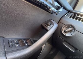 Škoda Octavia 1,6 TDI 85kW Style NAVI nafta manuál 85 kw - 19