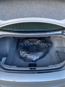 BMW E90 330xi • 2007 • 3.0i 200 kW • xDrive - 19
