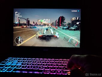 Nepoužitá 15" Katana,QHD,4070-Rtx,32gb,i7-13th.1TB-ZÁRUKA - 19