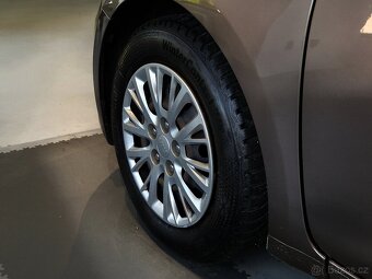 Kia Ceed 1.6 GDI 99KW Kombi Benzín TAŽNÉ Handsfree - 19