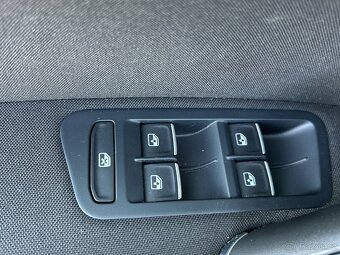 VW Golf 1.5 TSI ACT Highline Bluemotion - 19