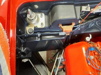 Prodám kryt topení na Chevrolet Corvette C3 68-82 - 19