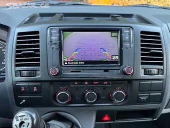 VW Caravelle T5 2.0 TDI 84kW,9.Míst,Webasto,Kamera - 19