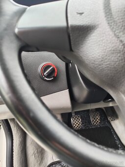 VW Transporter T5 - Caravelle 1.9 TDI - 19