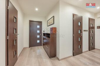 Prodej bytu 3+1, 68 m², Kladno, ul. Děčínská - 19