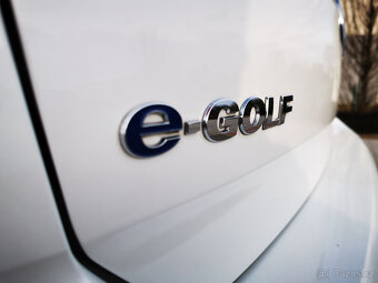 VW e-Golf 36kw, TEPELNÉ ČERPADLO, Super výbava - 19
