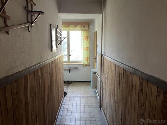 Prodej rodinného domu s dílnou a garáží v obci Květinov - 19