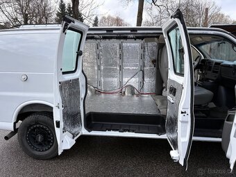 Chevrolet Express 2500 - 19