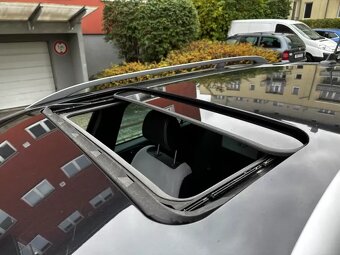 Škoda Octavia RS II 2.0 TDI DSG Facelift Navi Xenony Šíbr - 19