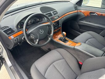 Mercedes Benz W 211 E 240 Nová STK najeto or. 1810000 - 19