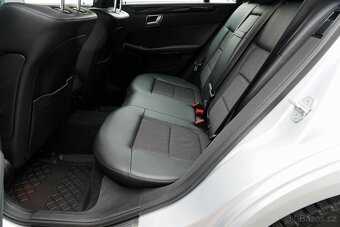 Mercedes-Benz Třídy E E 250 CDi AVANTGARDE - 19