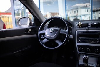 ​Škoda Octavia Combi 1.6 TDI - 19