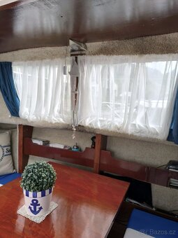 Prodám kajutovou motorovou loď - 19
