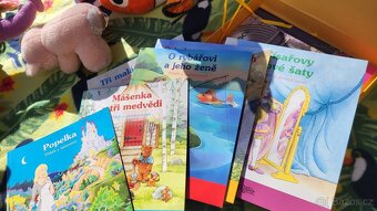 Oblečení po dětech, plyšáci, stan, a spousta dalšího - 19