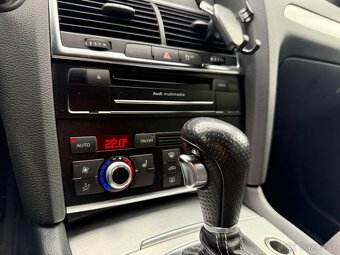 Audi Q7 3,0 TDi 3x S-Line - 19