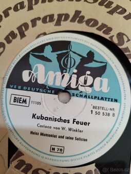 Gramofonové desky z 50. Let. Šelakové, nepoškrabané - 19