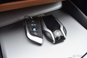 BMW 530i xDrive 2xPNEU DPH ČR 1.MAJITEL - 19