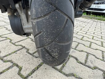 Suzuki Burgman 200G 13,5 KW MALÉ KM - 19