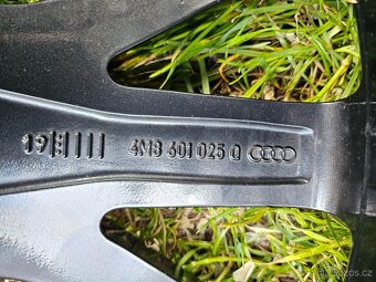 Kompletní letní orig. Audi Q8 SPORT - 285/40 R22 XL - 5x112 - 19