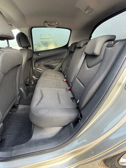 Peugeot 308 1.4 16V VTi Confort - 19