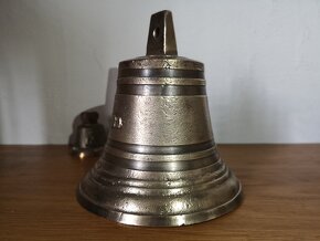 starý bronzový zvon s číslicí "9" nebo "20"-čtěte popis - 19