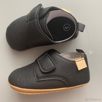 Nové Dětské kožené capáčky / boty pro miminko nazouvací - 19