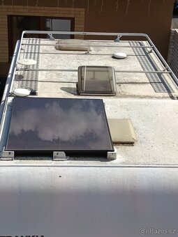 Alkovna, bydlík, obytný vůz - 19