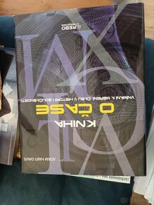 Různé knihy (některé obrovské, kvalitní, nové) - 19