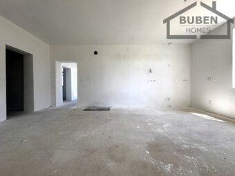 Dvougenerační RD (2 x 4+kk) užitná plocha  280 m2 , zahrada  - 19