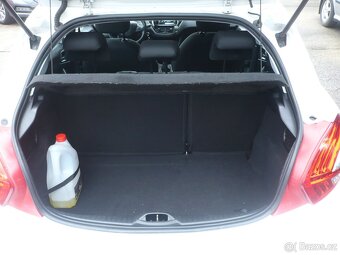 Peugeot  208 1.2 i - 19