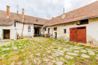 Prodej rodinného domu s pozemkem a stodolou: Únanov u Znojma - 19
