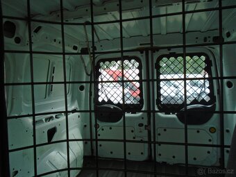 Ford Transit Connect 1.8 TDCi - 19