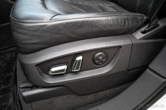 Audi Q7 3.0 Turbo Benzín Quattro 7Miest - 19